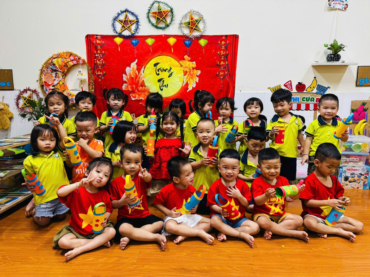 Rộn ràng không khi chuẩn bị lễ hội "Trăng yêu thương"