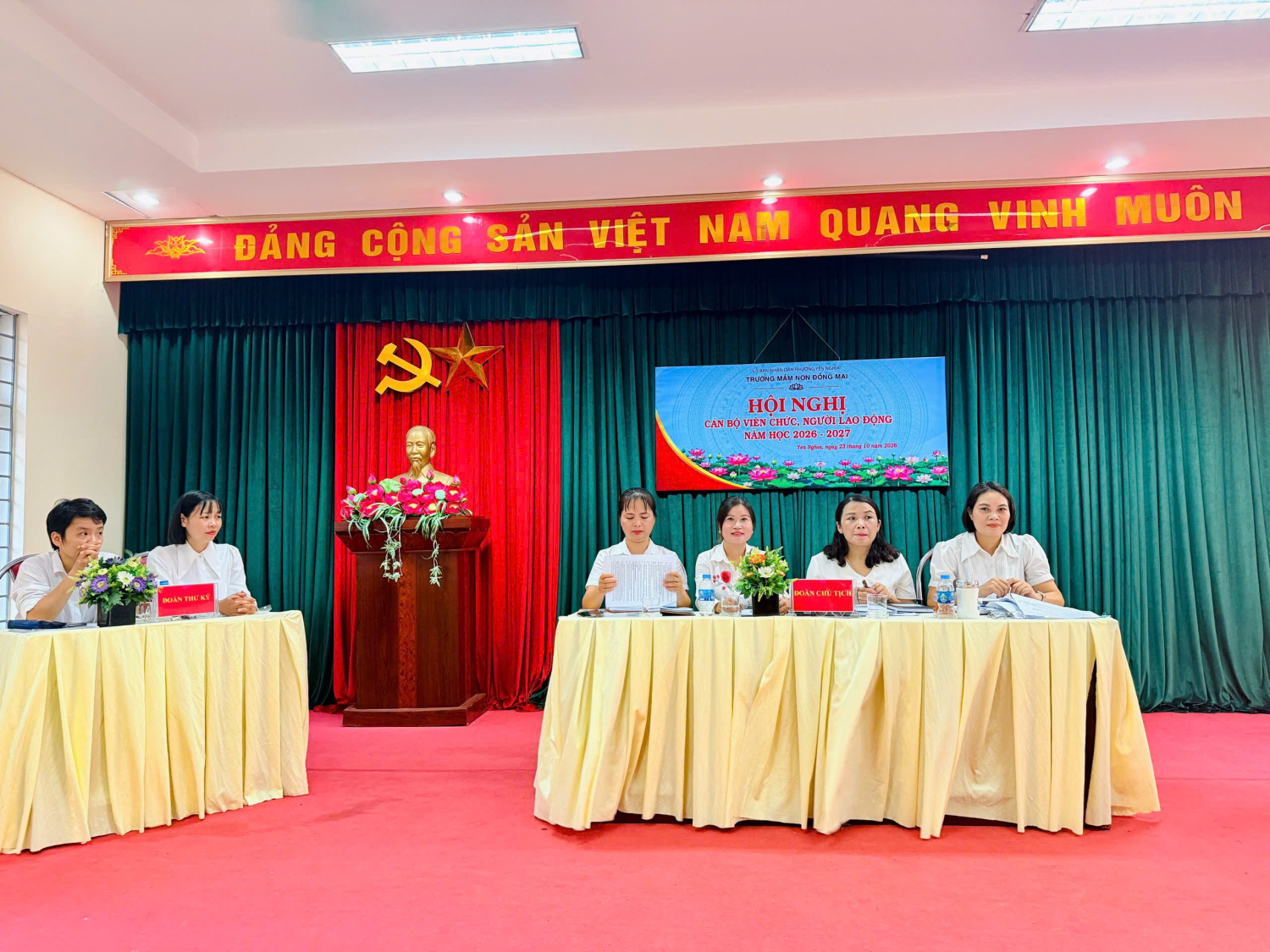 Trường Mầm non Đồng Mai tổ chức thành công Hội nghị Cán bộ, công chức, viên chức năm học mới